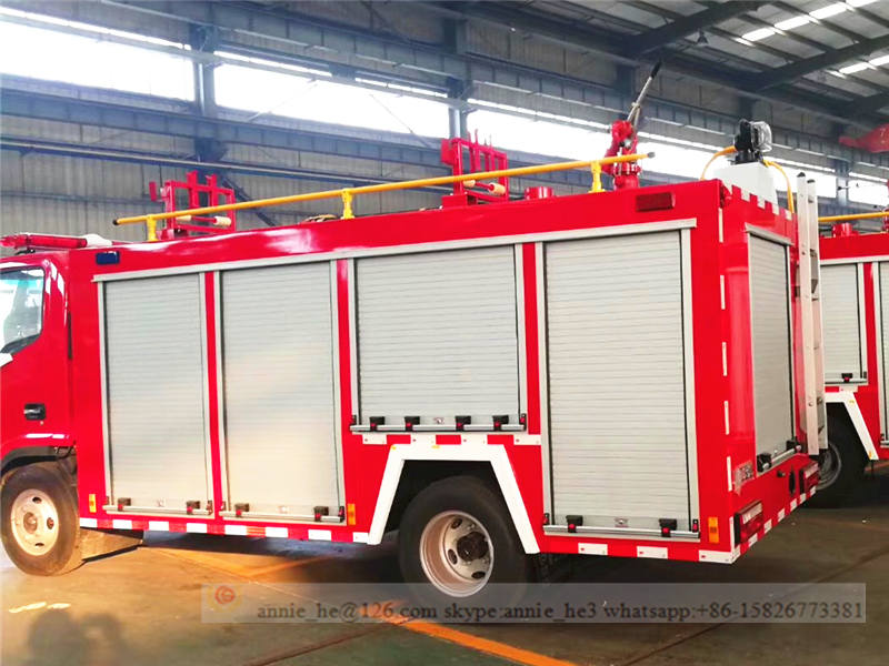 JAC water fire truck