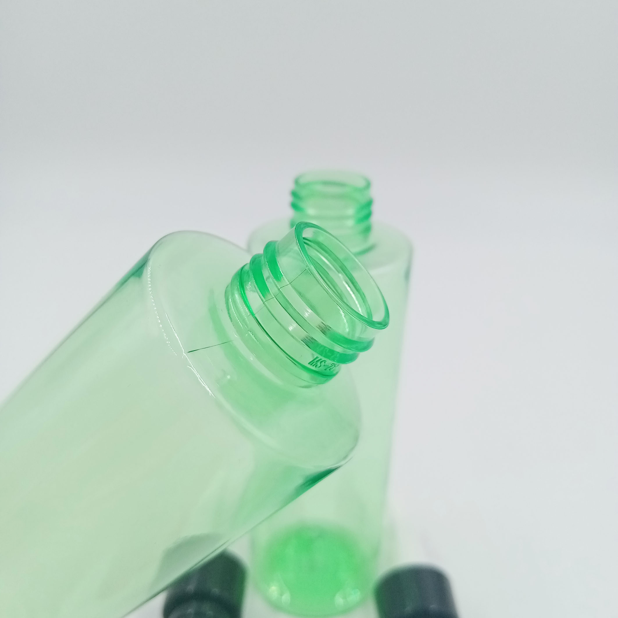 200ml Shampoo Bottles