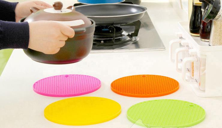 Heat resistant silicone pad