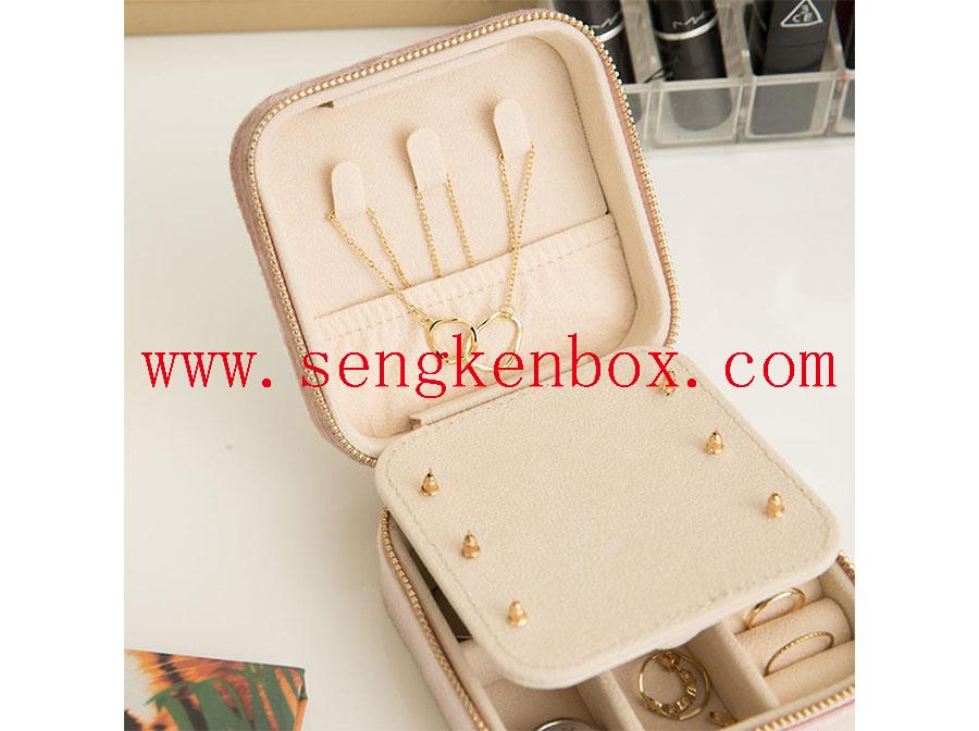 2022 Velvet Small Leather Box