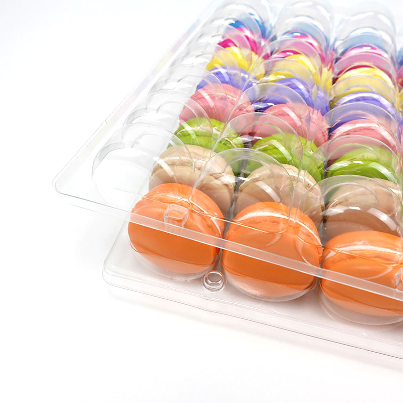 48 mini macarons blister packaging