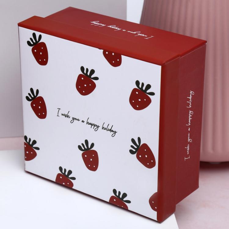 Wholesale Strawberry Pattern Birthday Packaging Gift Box