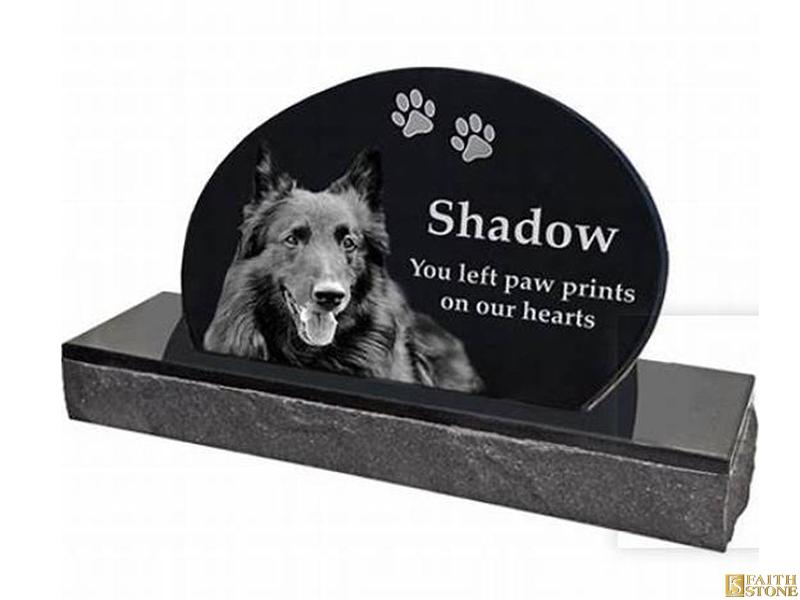 Pet Monuments